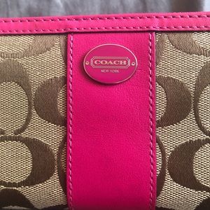 Authentic Coach Wallet - Used only once!